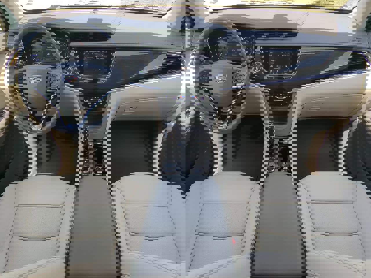 Used 2020 Cadillac XT6 Premium Luxury image 13