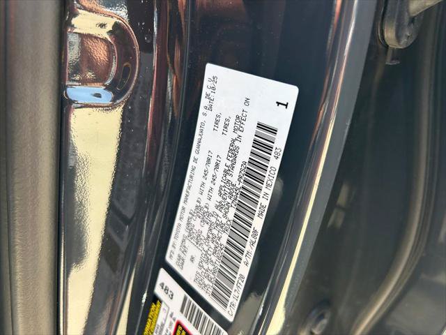 Certified 2025 Toyota Tacoma SR5 AWD/4WD image 10