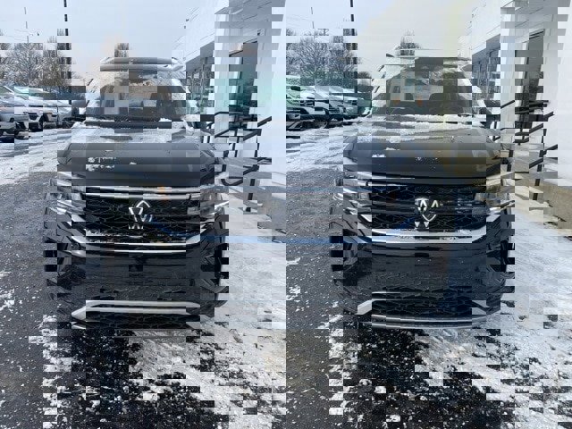 Used 2022 Volkswagen Taos S image 7