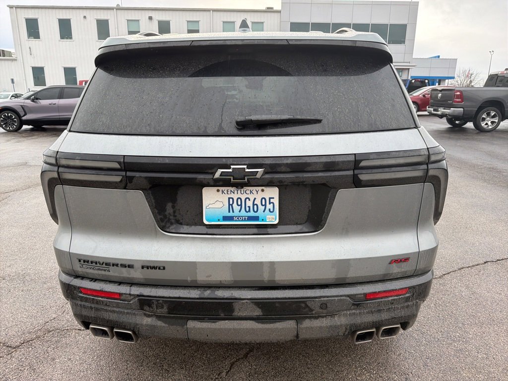 Used 2025 Chevrolet Traverse RS w/ LPO, Floor Liner Package image 6