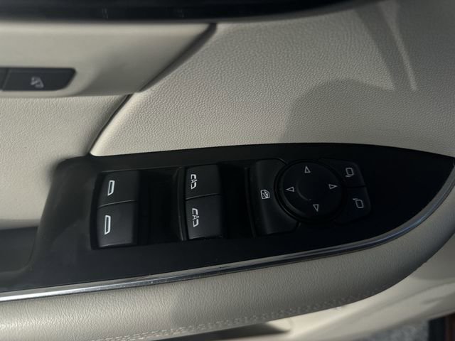 Certified 2021 Buick Envision Essence FWD image 22