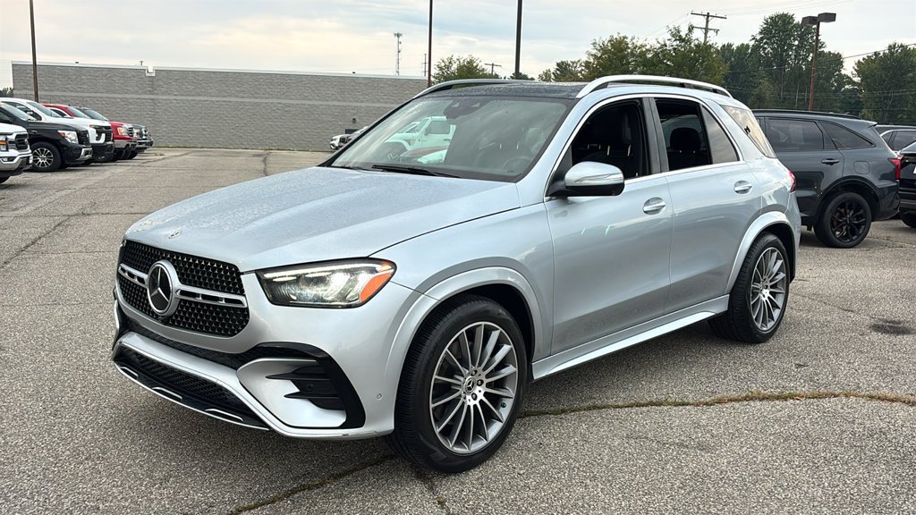 Used 2024 Mercedes-Benz GLE 450 4MATIC image 2