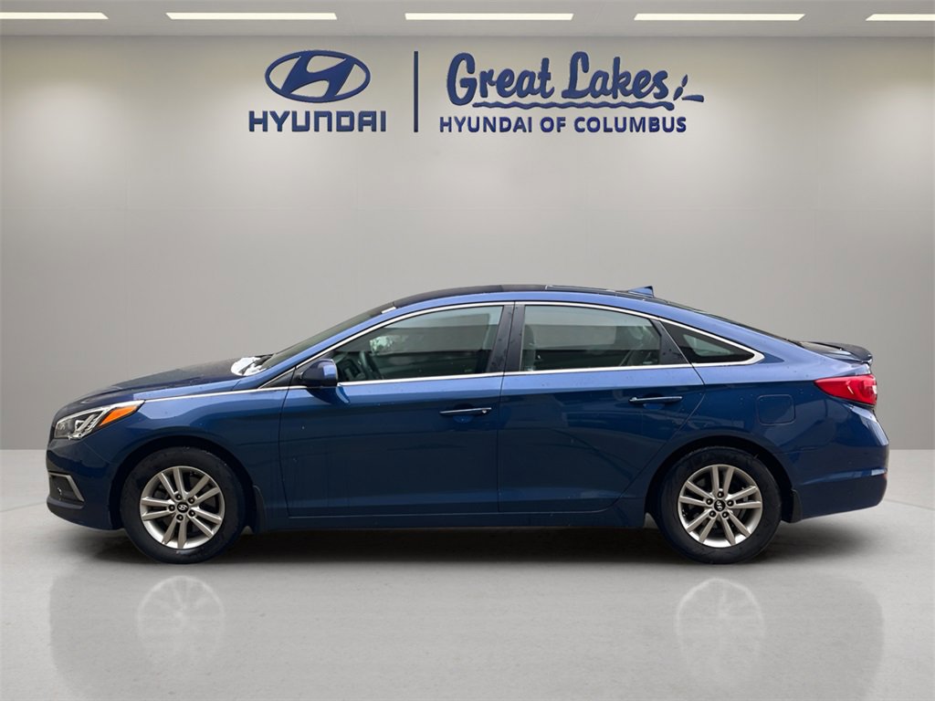 Used 2017 Hyundai Sonata SE w/ Cargo Package image 2