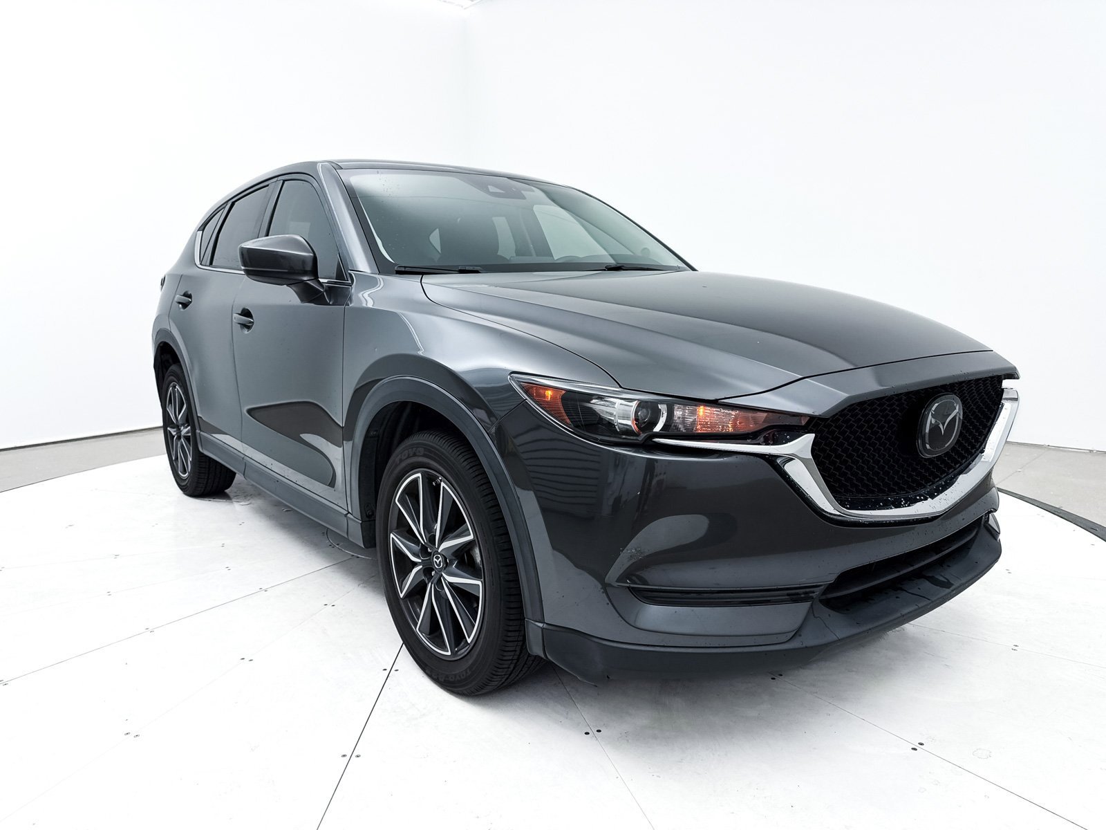 Used 2018 MAZDA CX-5 Touring image 12
