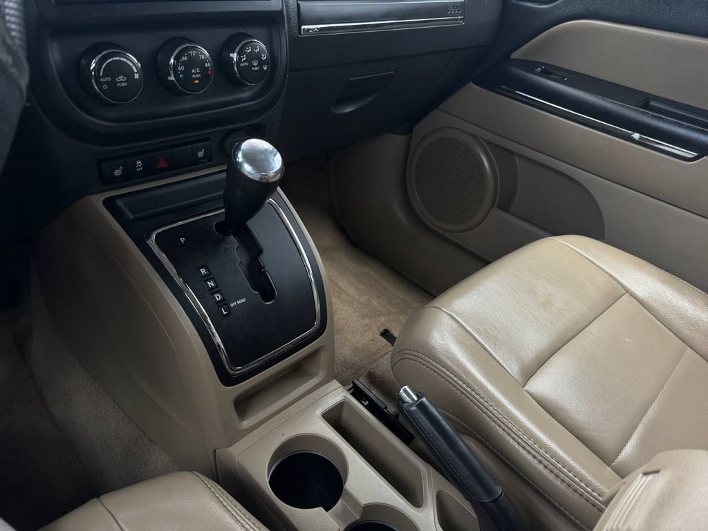 Used 2014 Jeep Patriot Limited w/ Sun/Sound Group AWD/4WD image 28