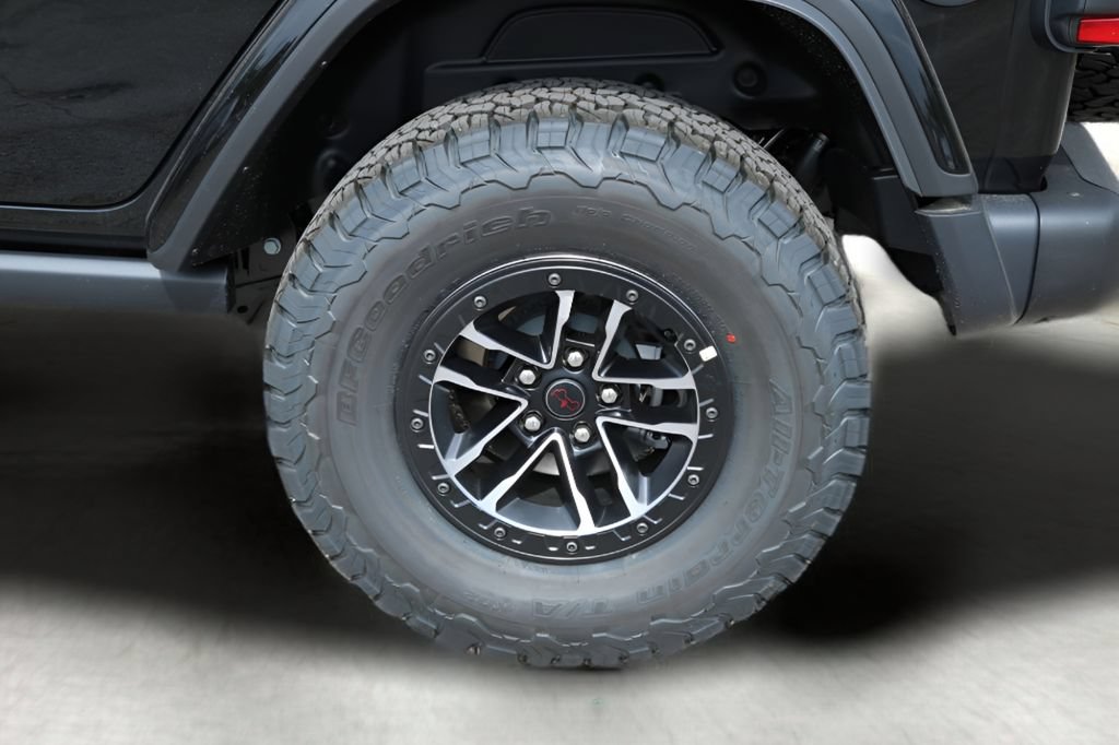 Used 2026 Jeep Wrangler Unlimited Rubicon AWD/4WD image 11