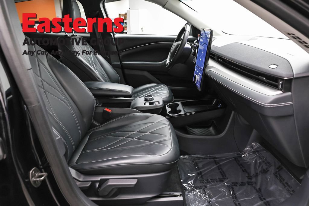 Used 2021 Ford Mustang Mach-E Select w/ Comfort/Appearance Package image 24