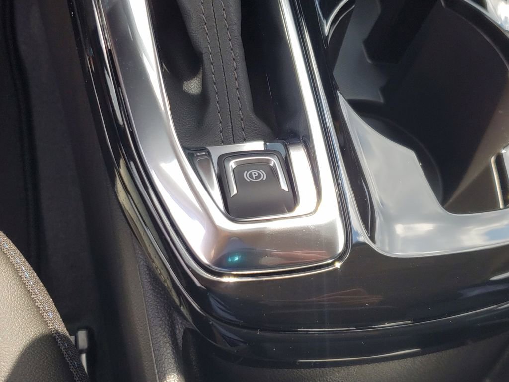 New 2026 Chevrolet Trax LT w/ Driver Confidence Package FWD image 27