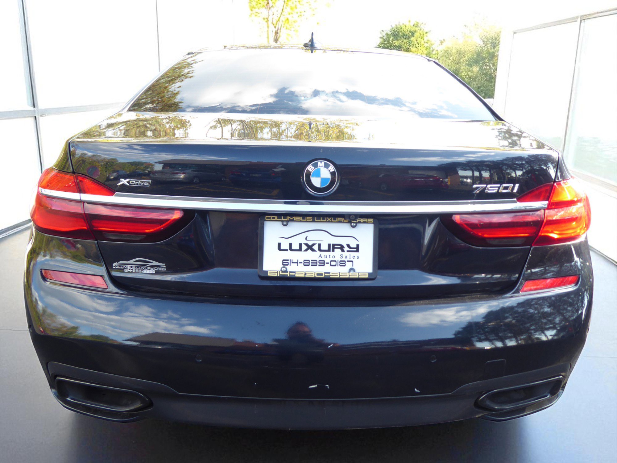 Used 2016 BMW 750i xDrive image 9