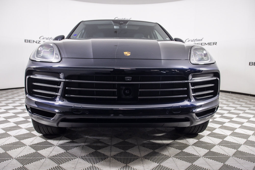 Used 2023 Porsche Cayenne Coupe AWD/4WD image 5