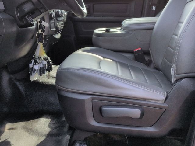 Used 2016 RAM 2500 Tradesman w/ Chrome Appearance Group AWD/4WD image 13