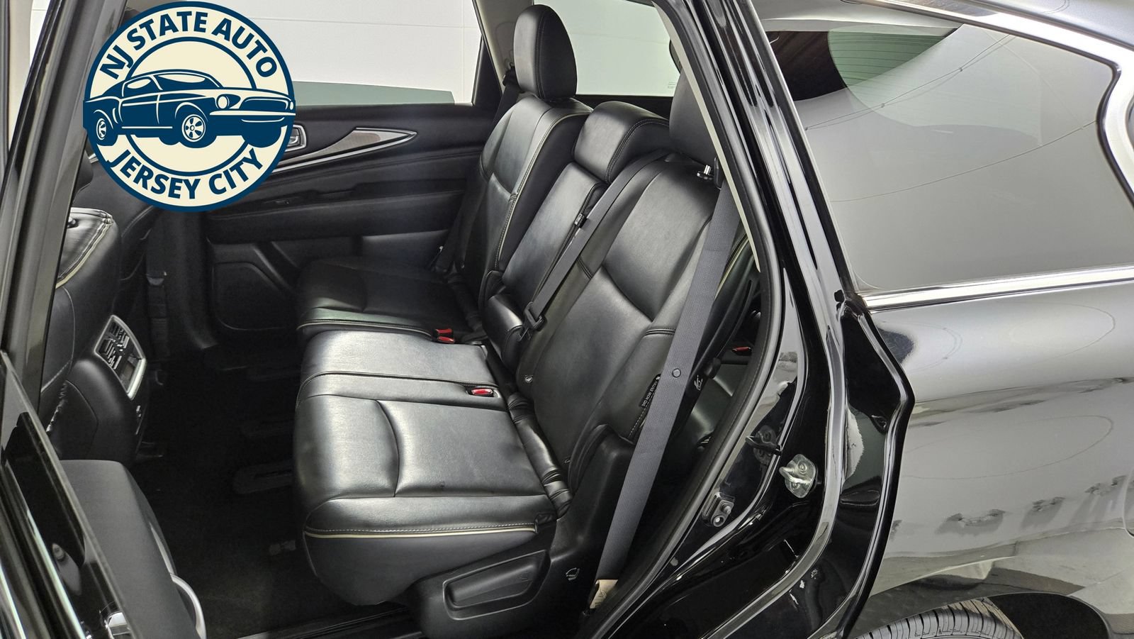 Used 2019 INFINITI QX60 Pure AWD/4WD image 28