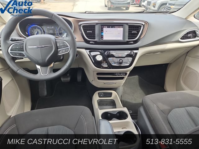 Used 2023 Chrysler Voyager LX FWD image 10