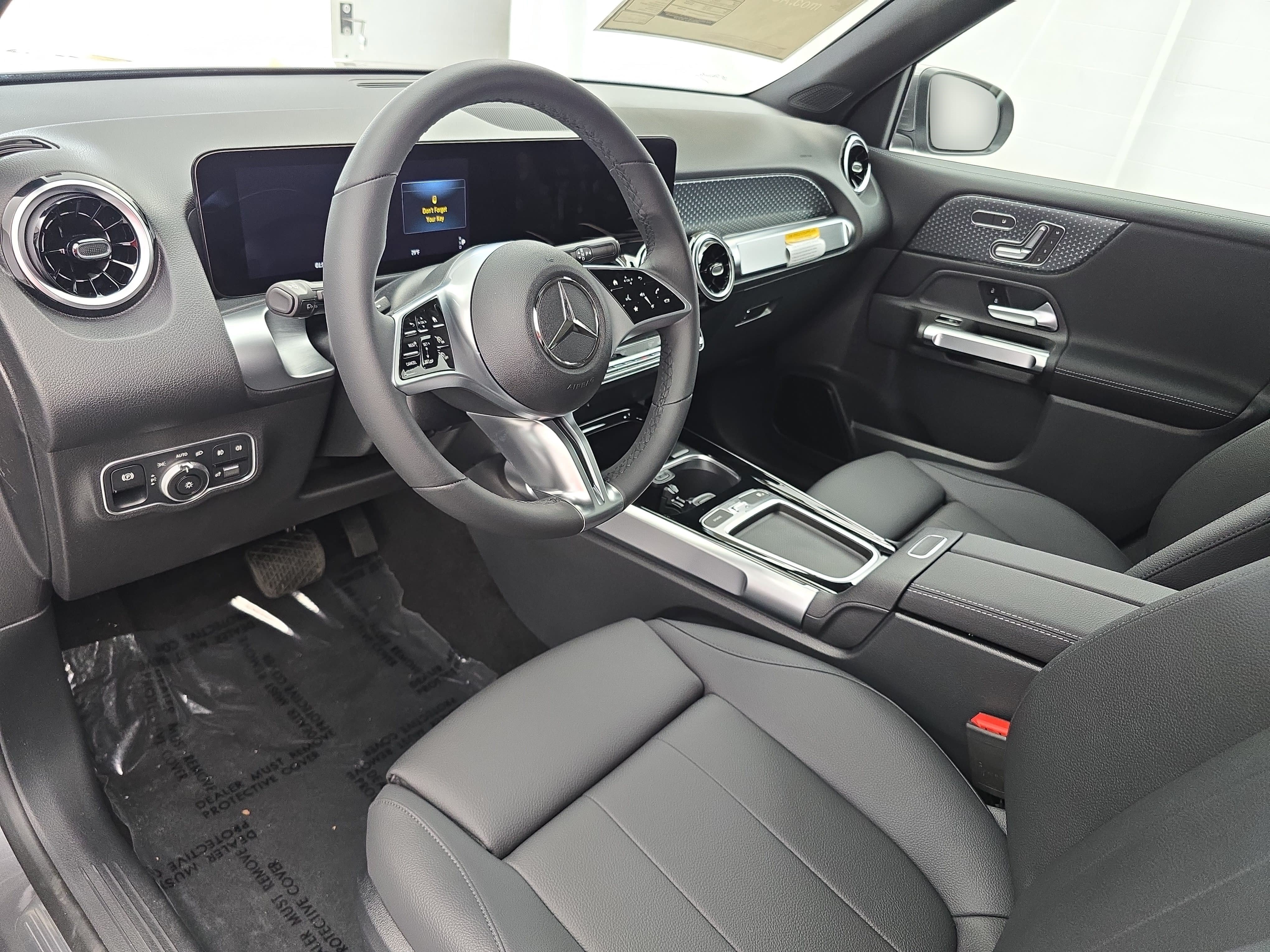 New 2026 Mercedes-Benz GLB 250 image 16
