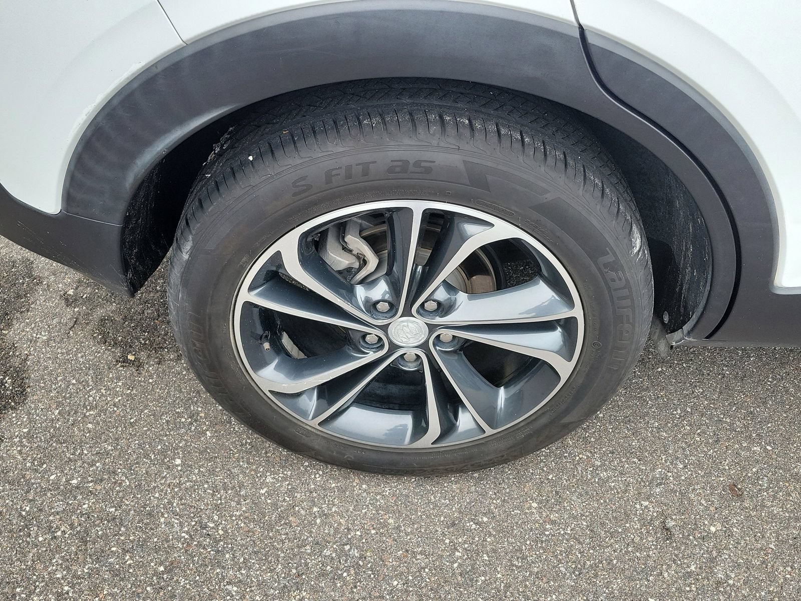 Used 2020 Buick Encore GX Select FWD image 37