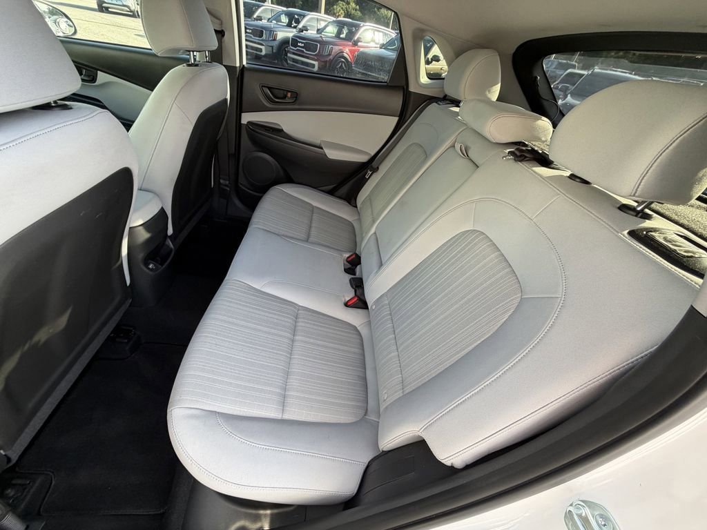 Used 2023 Hyundai Kona SEL FWD image 13