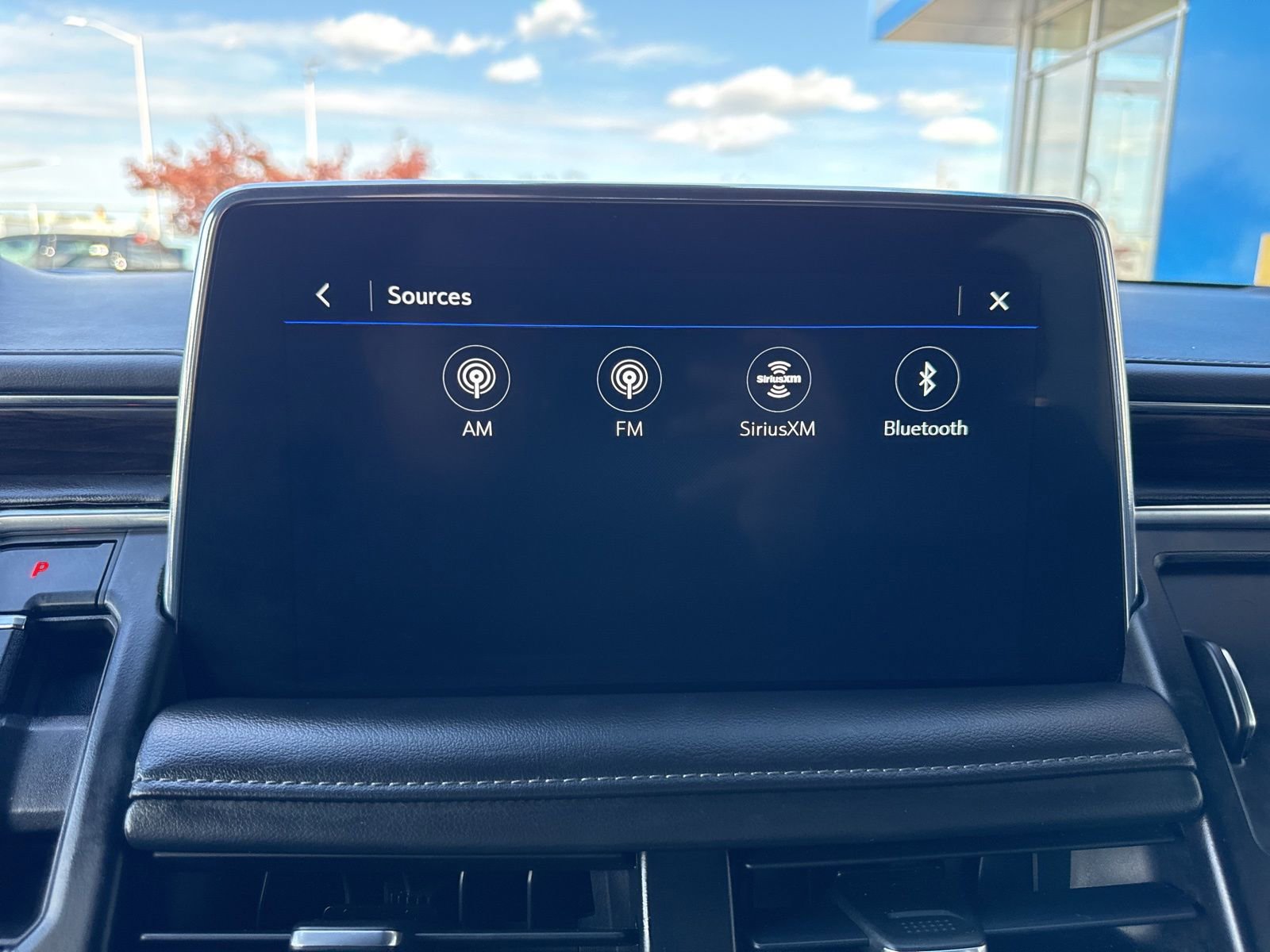 Used 2021 Chevrolet Suburban LT w/ Rear Media and Nav Package AWD/4WD image 26