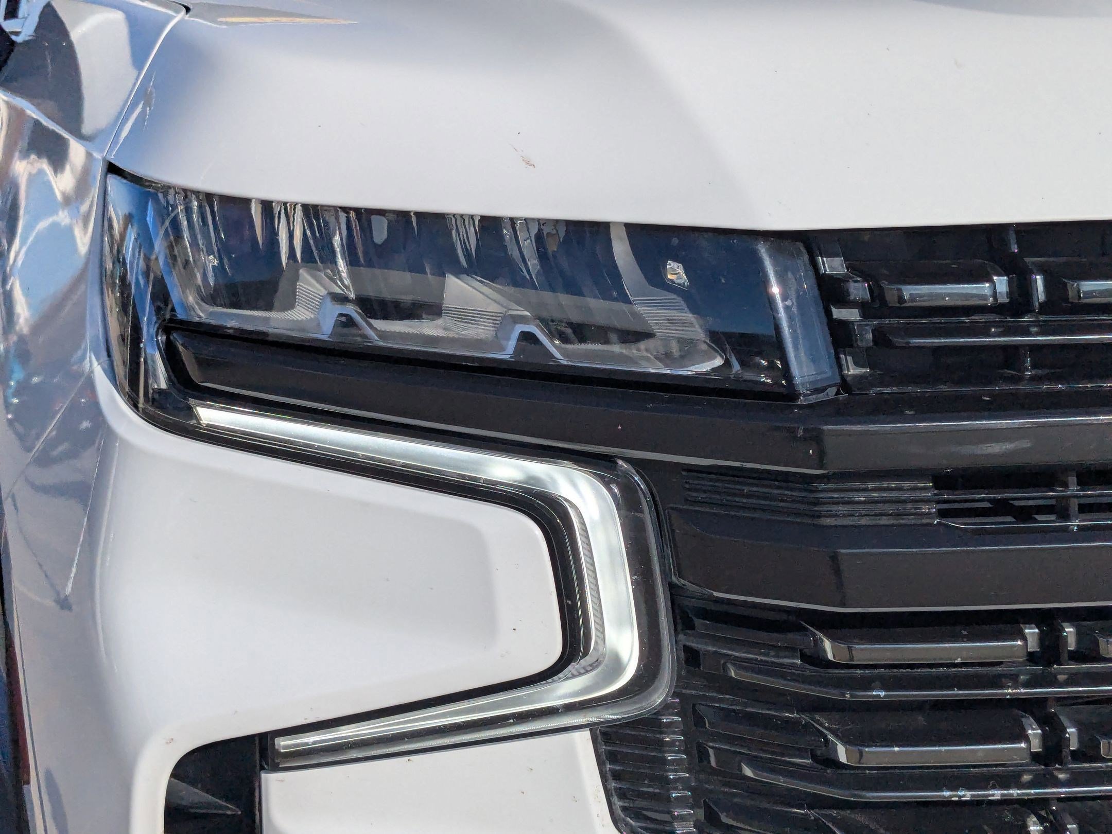 Used 2022 Chevrolet Suburban RST w/ Luxury Package image 11