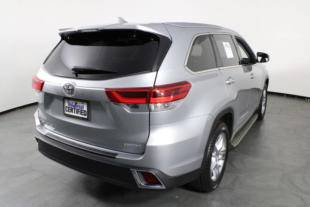 Used 2019 Toyota Highlander Limited image 16