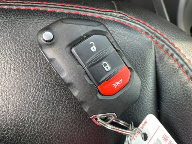 Used 2023 Jeep Gladiator Rubicon AWD/4WD image 24