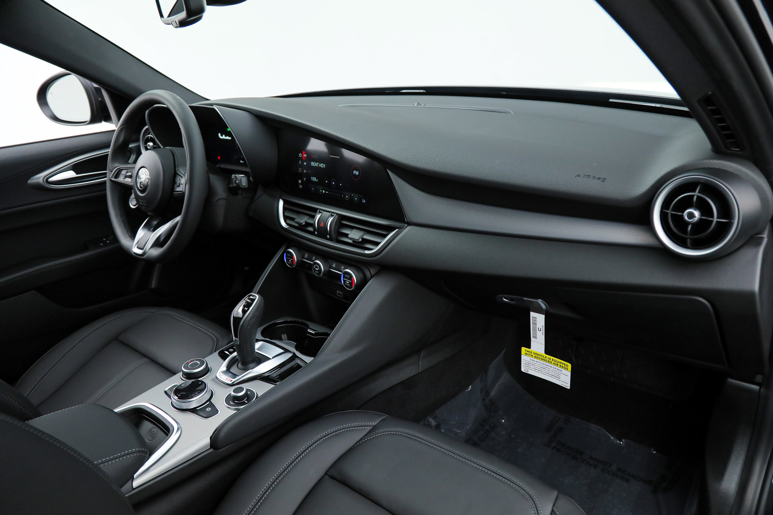New 2026 Alfa Romeo Giulia w/ Driving Assist Package RWD image 12