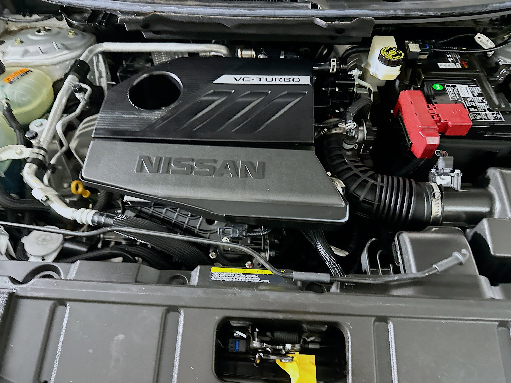 Used 2023 Nissan Rogue SV image 32