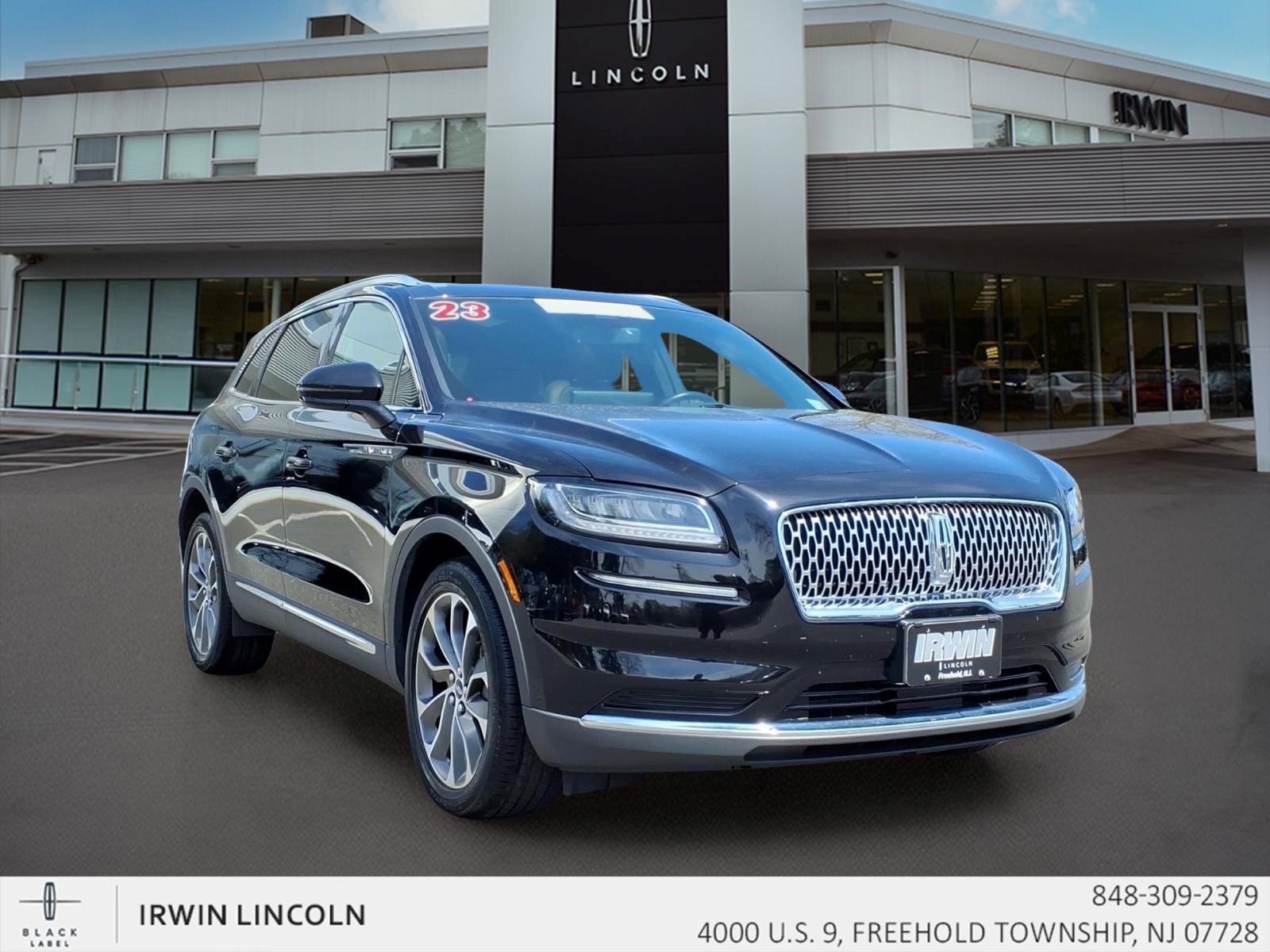 Used 2023 Lincoln Nautilus Reserve image 2