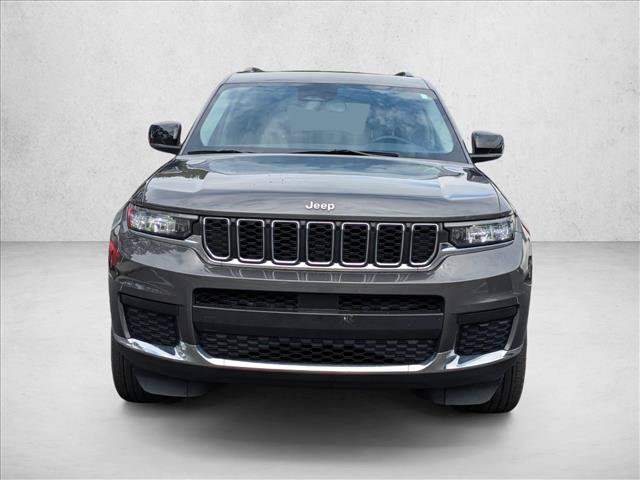 Used 2023 Jeep Grand Cherokee L Laredo AWD/4WD image 2