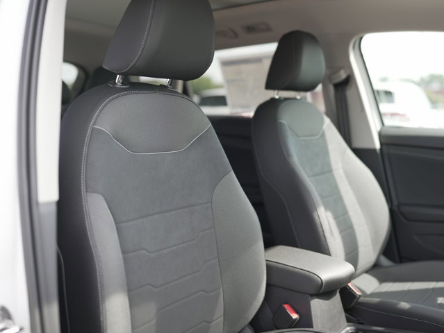 New 2025 Volkswagen Taos SE AWD/4WD image 21
