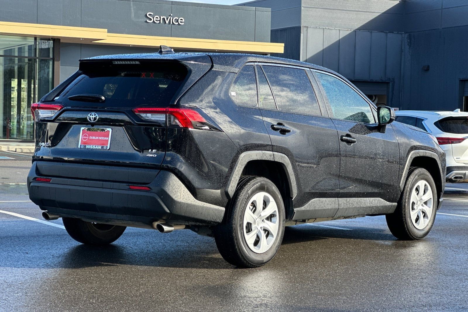 Used 2025 Toyota RAV4 LE image 4