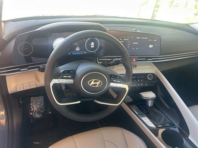 New 2026 Hyundai Elantra Limited image 19