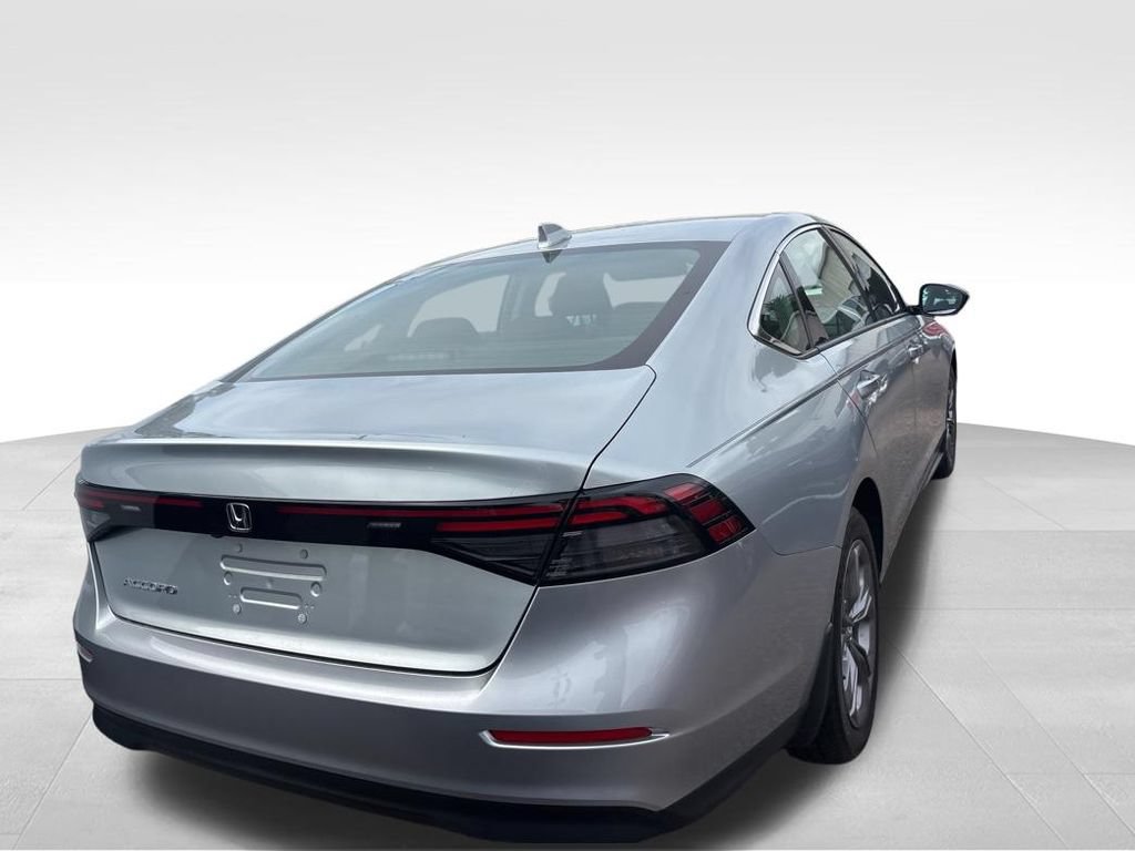 Used 2024 Honda Accord EX image 10