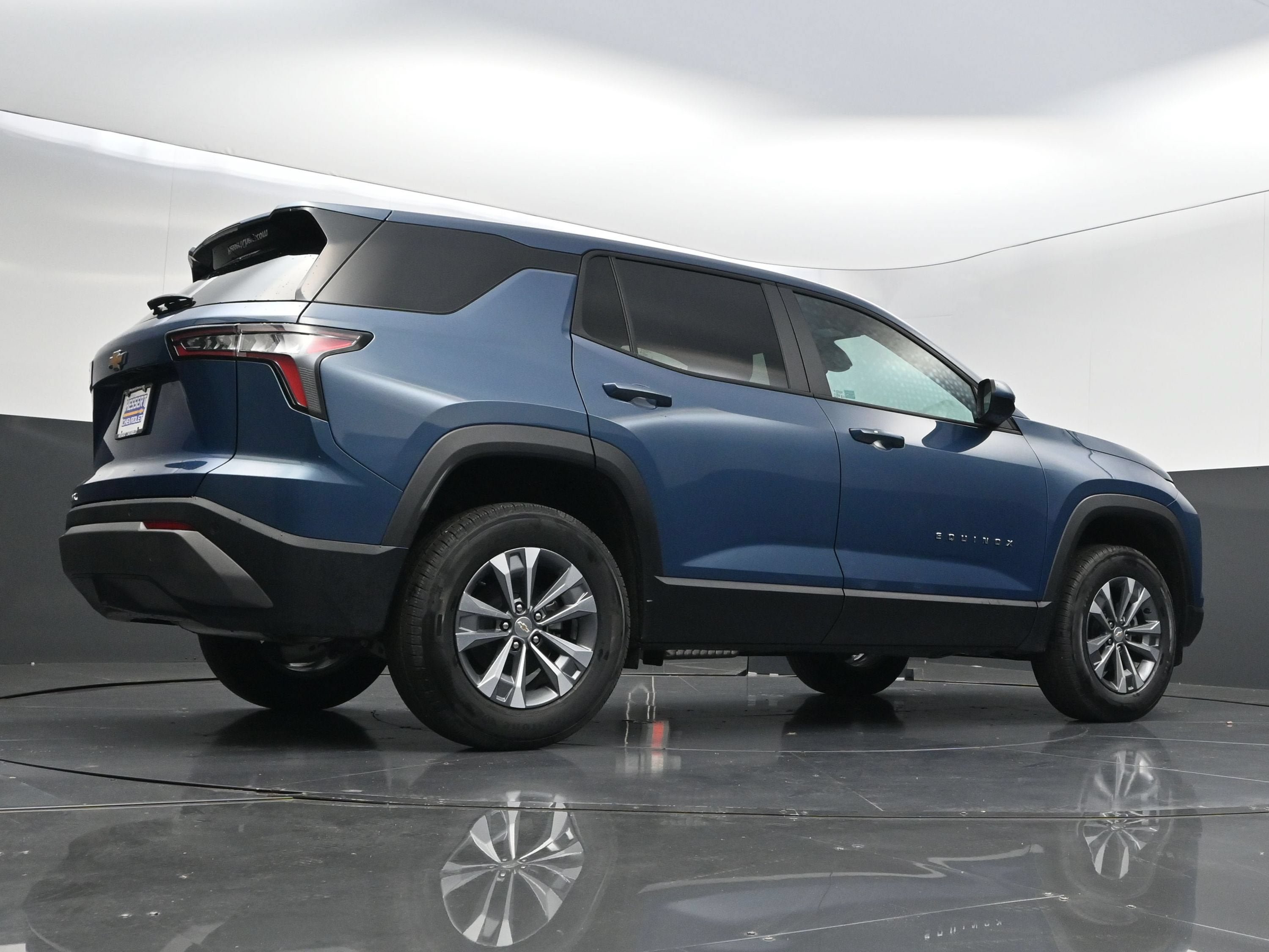 New 2027 Chevrolet Equinox LT FWD image 46
