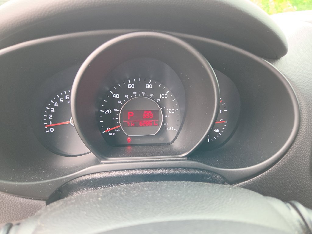 Used 2018 Kia Soul FWD image 25