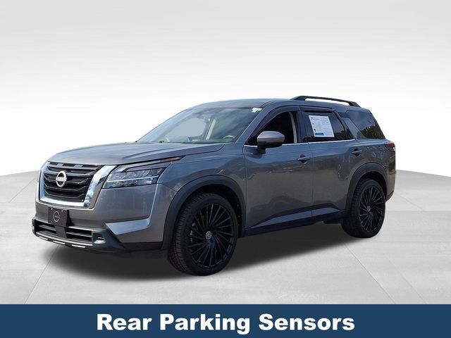 Used 2022 Nissan Pathfinder SV image 4