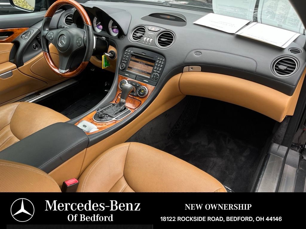 Used 2011 Mercedes-Benz SL 550 image 19