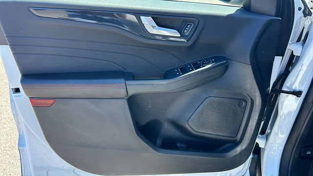 Certified 2023 Ford Escape ST-Line w/ Tech Pack #1 AWD/4WD image 16