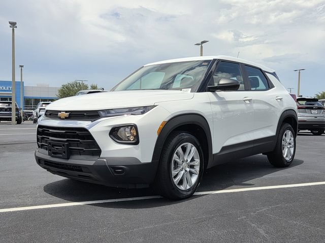 Certified 2023 Chevrolet TrailBlazer LS FWD image 2