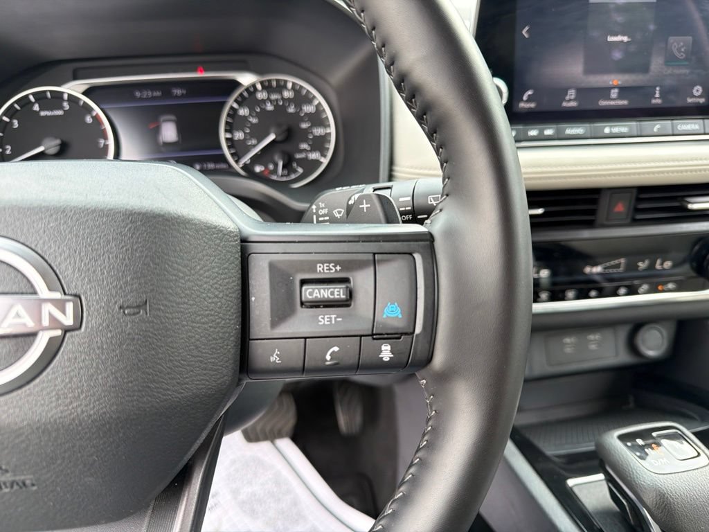 Used 2025 Nissan Rogue SV AWD/4WD image 28