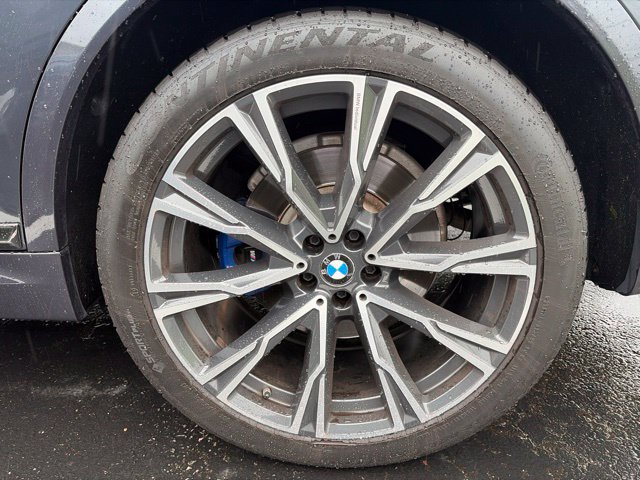 Used 2019 BMW X7 xDrive50i w/ M Sport Package AWD/4WD image 4