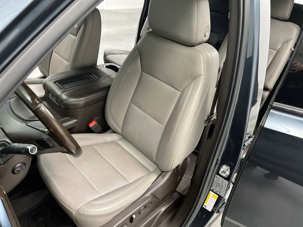 Used 2021 Chevrolet Suburban Z71 w/ Z71 Off-Road Package image 9