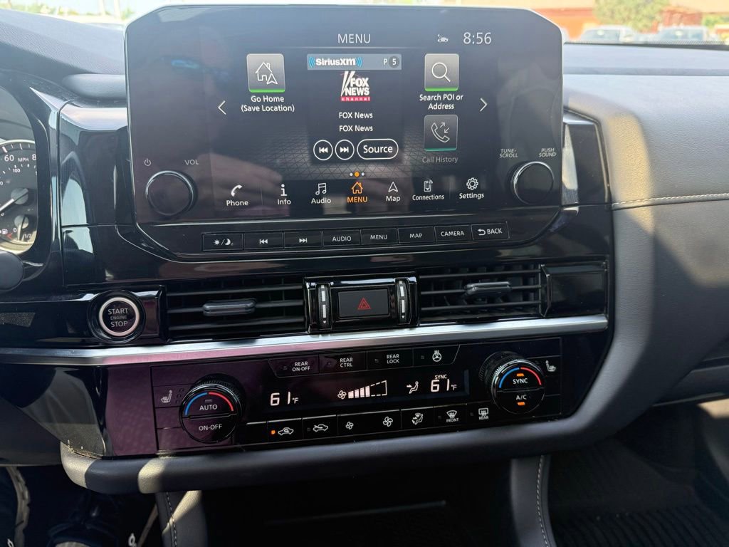 Used 2024 Nissan Pathfinder SL w/ SL Premium Package FWD image 17