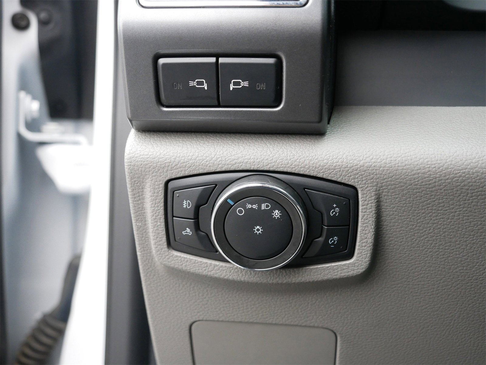 Certified 2022 Ford F250 XLT w/ XLT Premium Package image 14