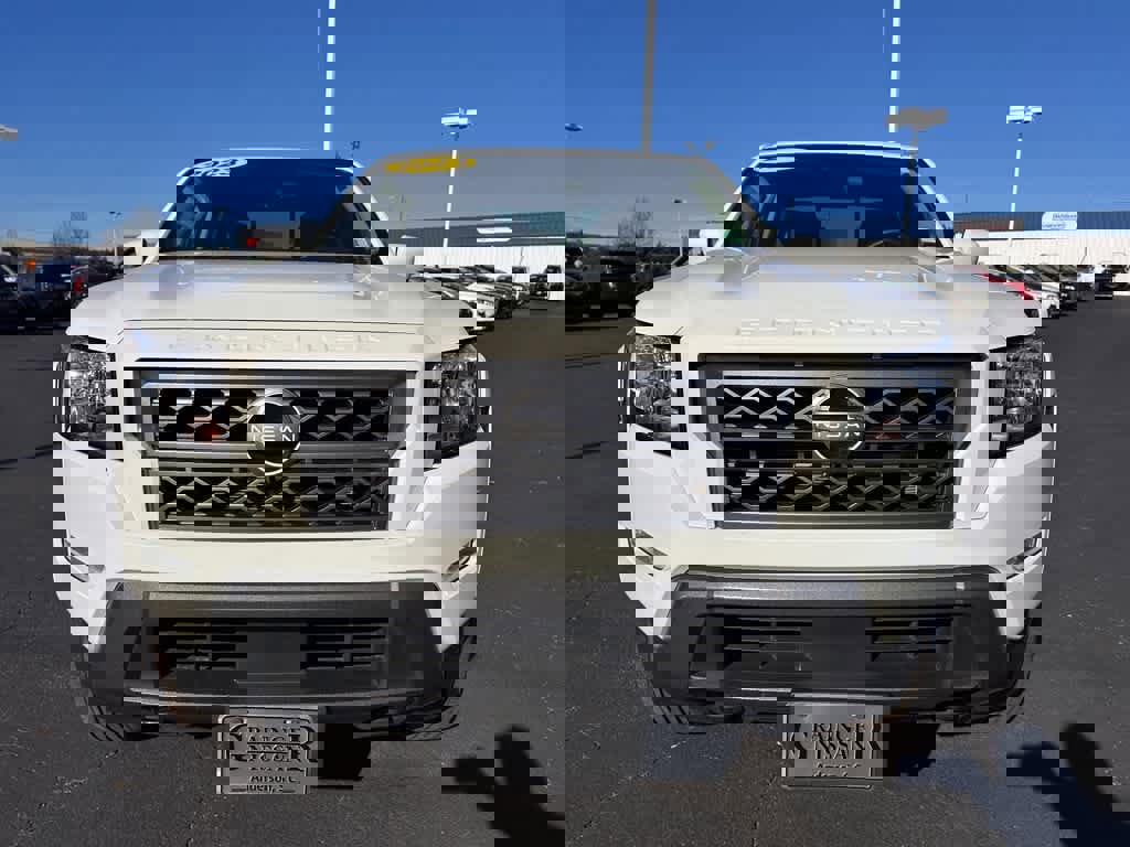 Used 2023 Nissan Frontier SV w/ SV Convenience Package image 8