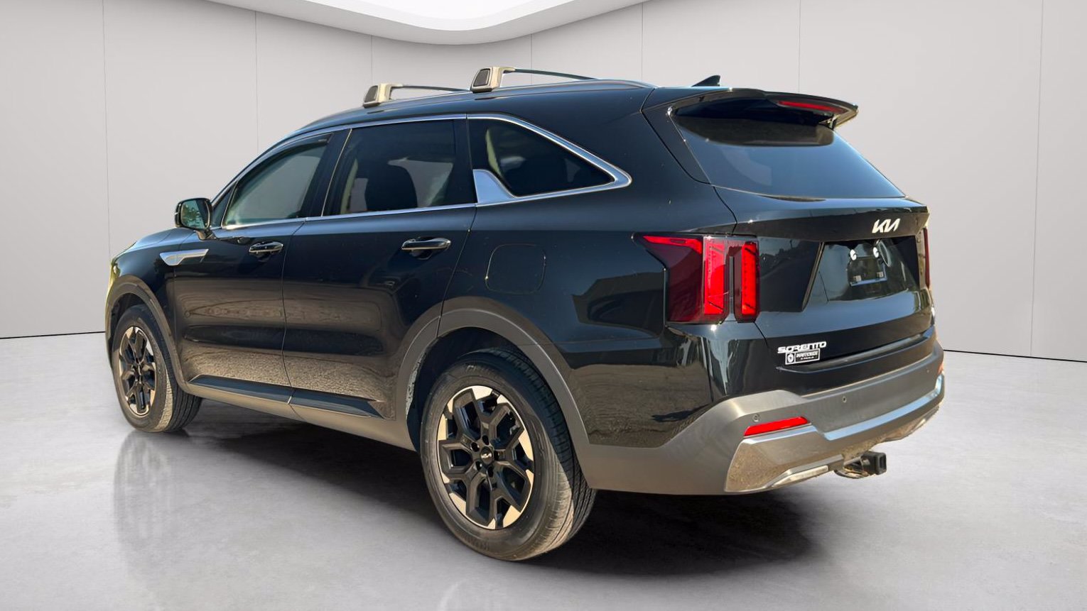 Used 2025 Kia Sorento S w/ Panoramic Sunroof Package FWD image 8