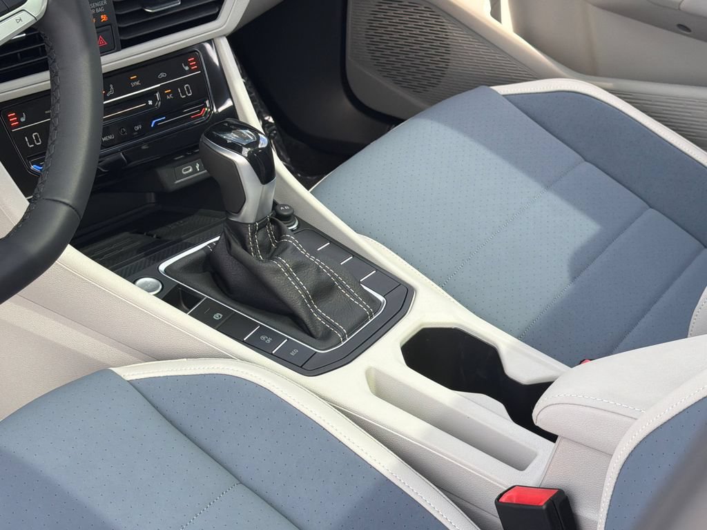 New 2026 Volkswagen Jetta SE FWD image 23
