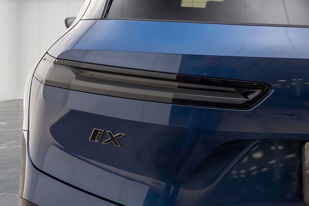 Used 2025 BMW iX M60 image 15