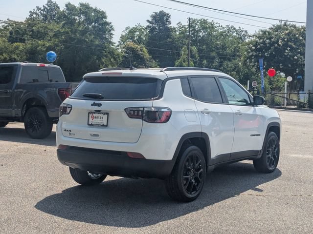 New 2026 Jeep Compass Latitude AWD/4WD image 3