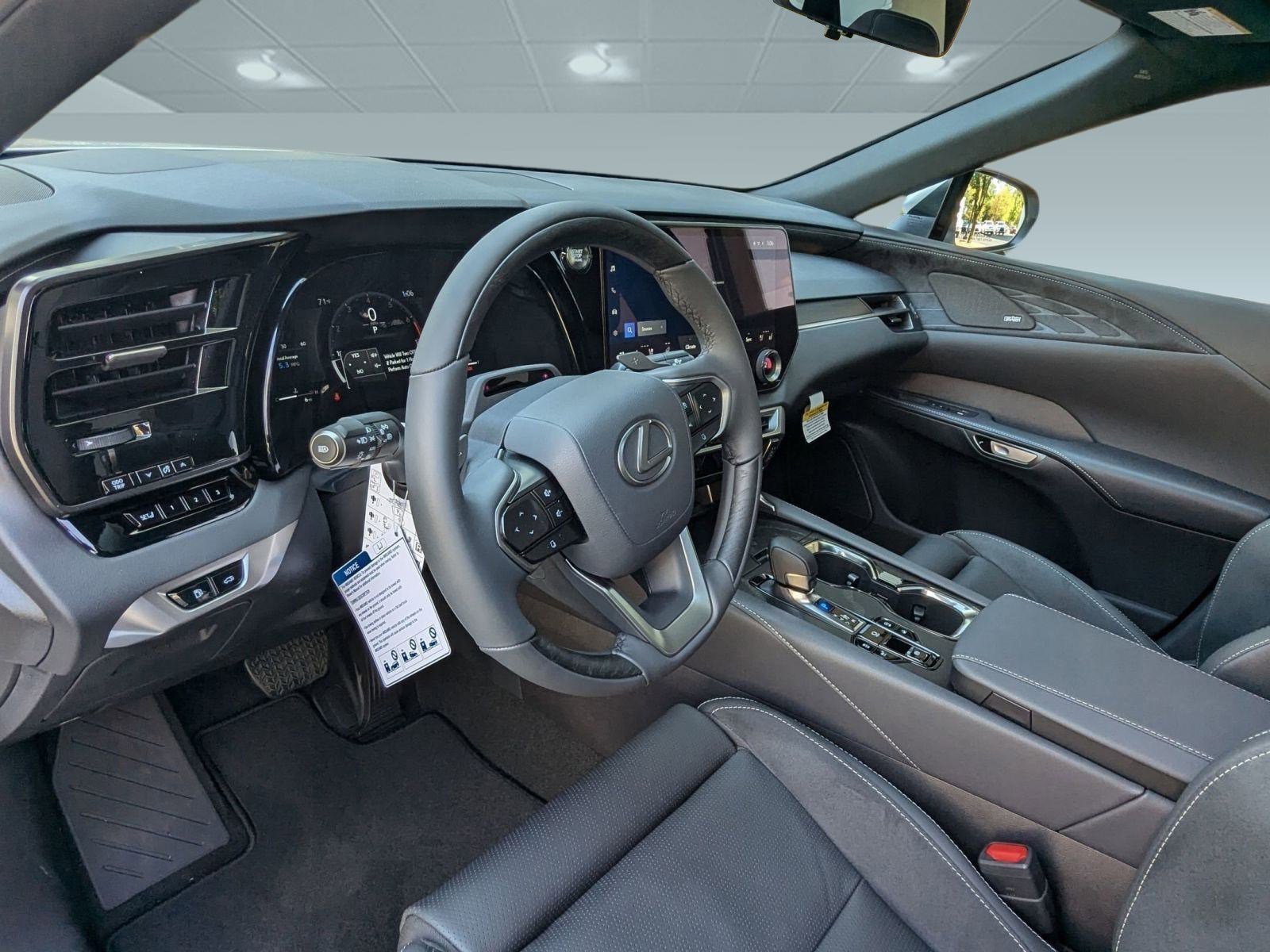 New 2025 Lexus RX 350 AWD image 4