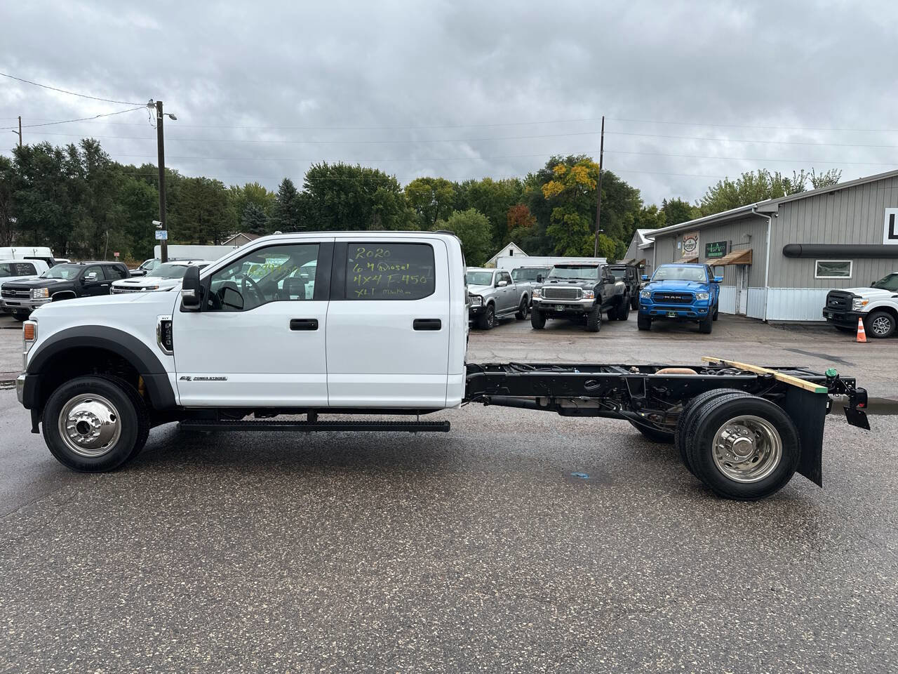 Used 2020 Ford F450 XLT image 2